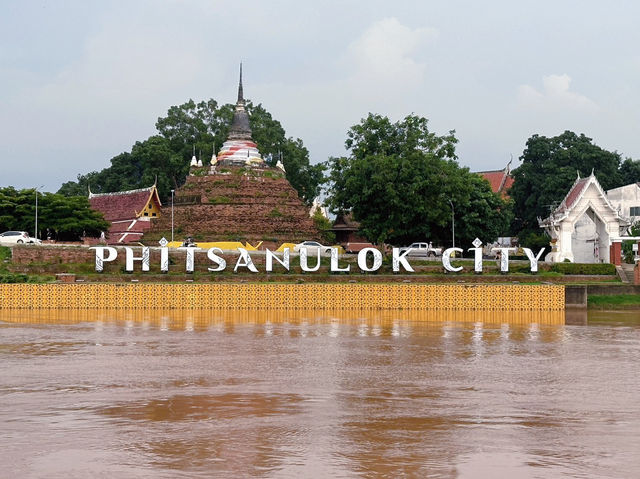 เดินชิลๆ ริมแม่น้ำน่าน เมืองพิษณุโลก