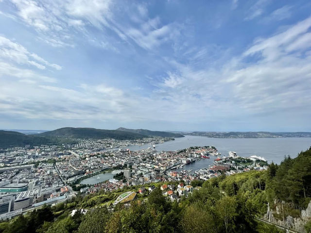 Historic Charm and Coastal Splendor in Bergen
