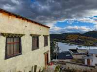 송찬림사 정상에서 내려다본 자연의 모습