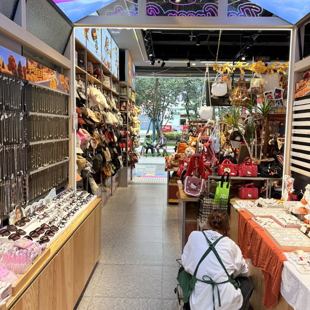 ร้านที่เต็มไปด้วยของน่ารัก THE GREEN PARTY 🧩 ร้านที่เต็มไปด้วยของน่ารัก THE GREEN PARTY 🧩