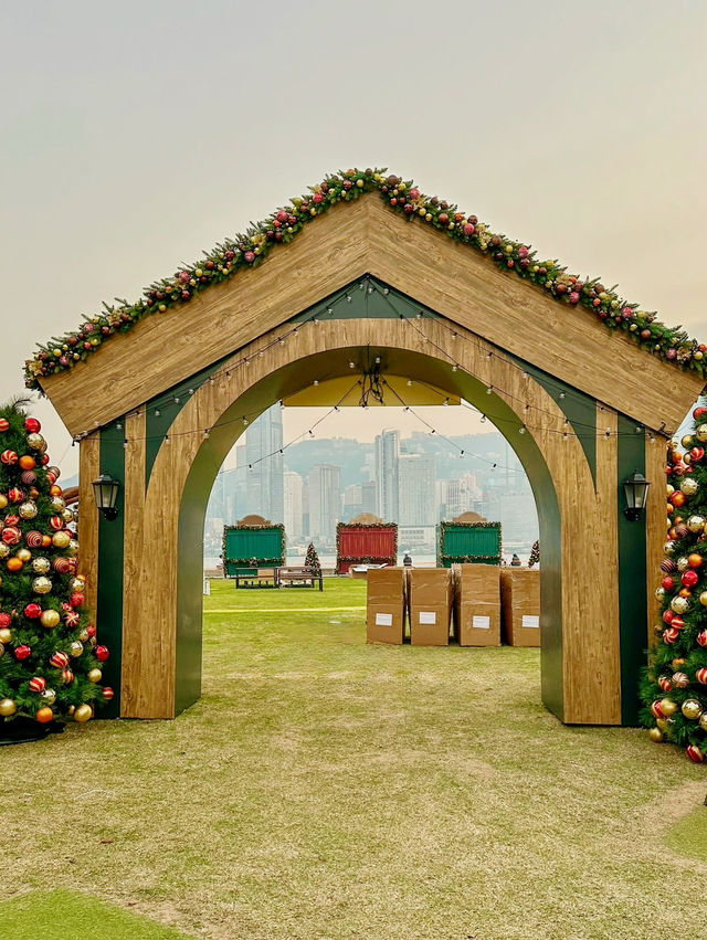 Cerulean Tides and Twinkling Lights: A Harbourfront Christmas Cerulean Tides and Twinkling Lights: A Harbourfront Christmas