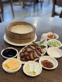 $398有黑醋骨、半隻北京填鴨、白菜同包茶位錢。