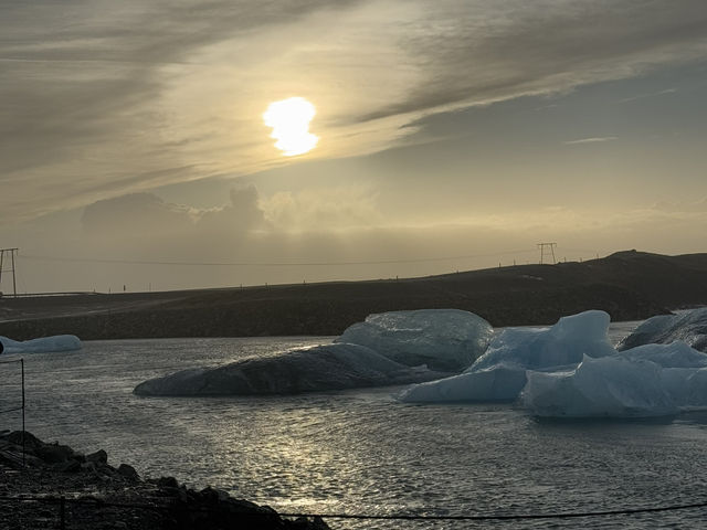 ❄️🏕️ ICELAND ADVENTURE — CAMPING, DELICIOUS BITES & GLACIER LAGOON VIBES 🌊🔥 ❄️🏕️ ICELAND ADVENTURE — CAMPING, DELICIOUS BITES & GLACIER LAGOON VIBES 🌊🔥