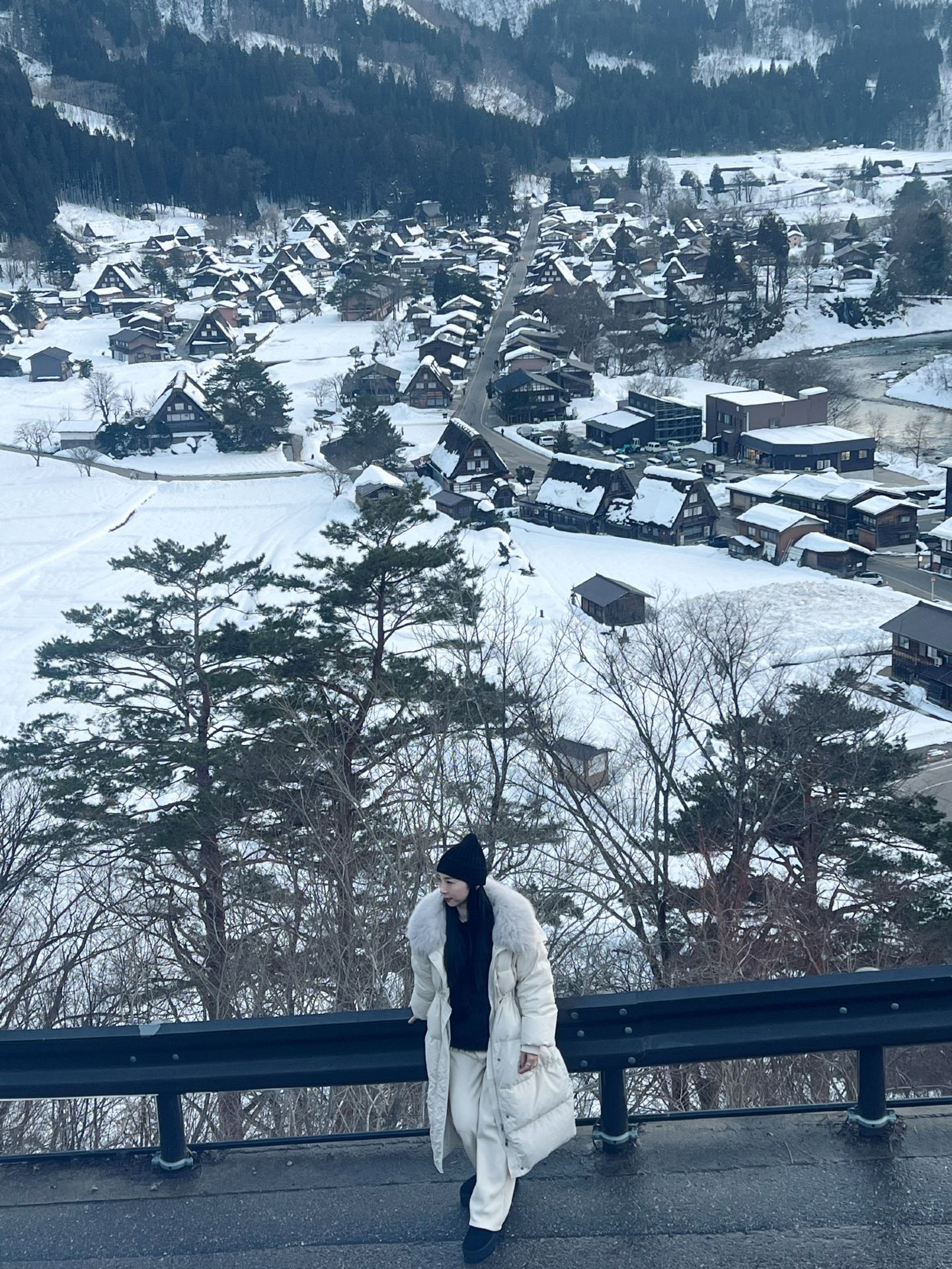 A Winter Fairytale in Shirakawa-go | Stepping into a Silvery Wonderland | The Snow-Covered Gassho Village.