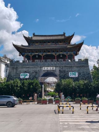 Day 7 of Our Yunnan Residency: Journeying North along the Ancient Tea Horse Road to Explore Historic Cities.