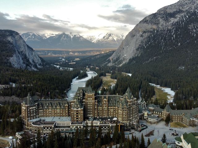 The iconic view Fairmont Banff Springs Hotel