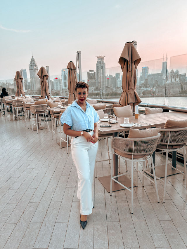 Eat & Work Shanghai: A Luxe Culinary Escape Near the Bund ✨
