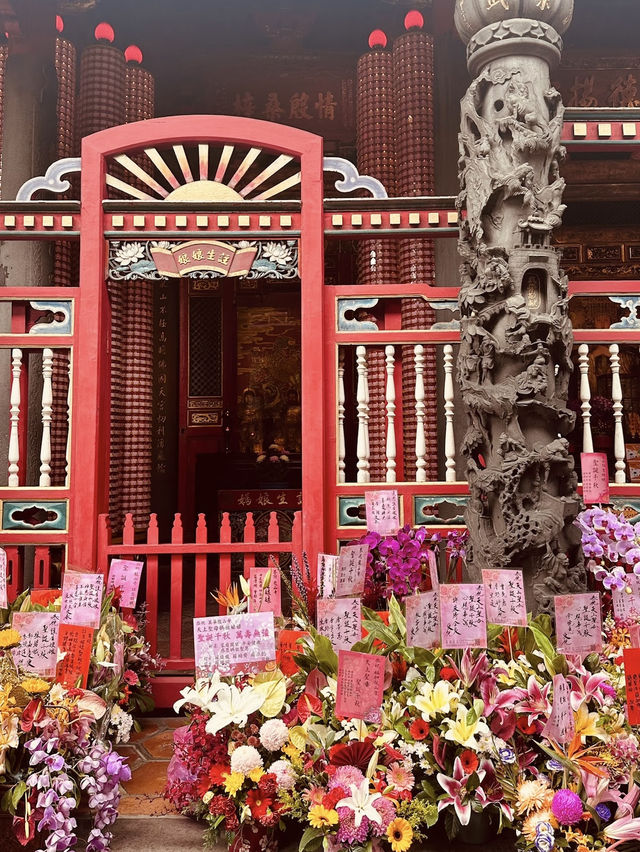 Stunning temple in Taipei City