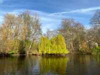 St. James's Park:A Tranquil Retreat in London
