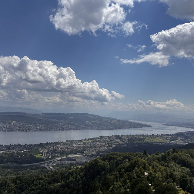 Soak in panoramic views of Zurich for €2!