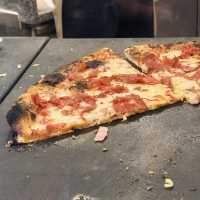 Truffle pizza for €4.9 that will blow your mind!