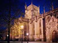 Bristol: A Day of History, Art, and Waterfront Charm 🌊🎨