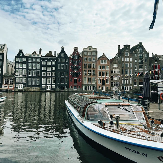Charming Canals & Culture: The Magic of Amsterdam