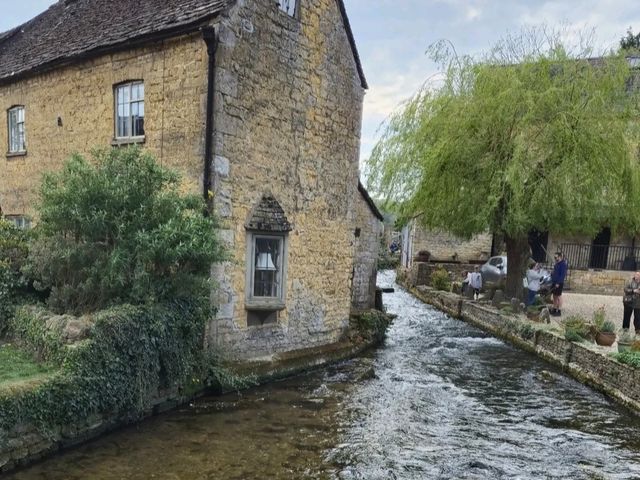 Historic Cotswolds Villages 🌿🌻