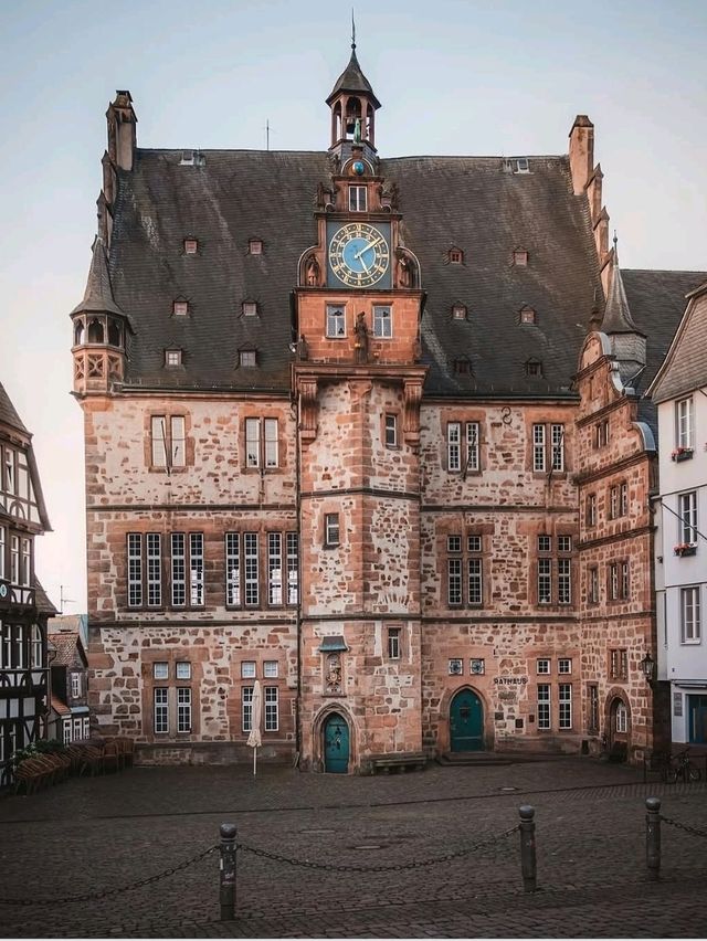 🏰📚 “Where Fairytales Began: A Timeless Day in Marburg” 🇩🇪