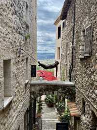 Art Village Vibes🎨