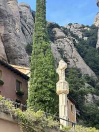 montserrat in a day from barcelona ⛰️⛪️
