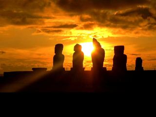✝️🌅 Easter on Easter Island… and it felt like a sign