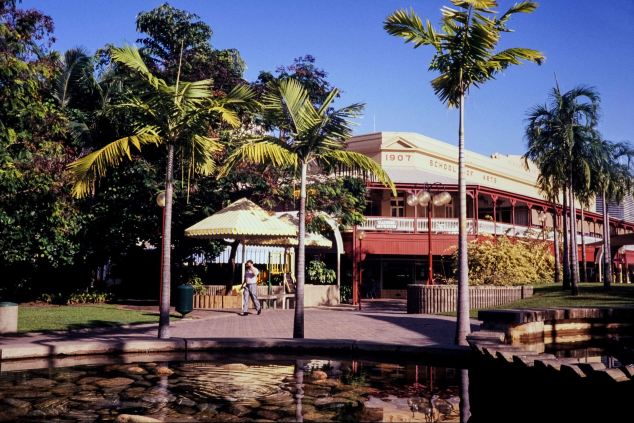 🇦🇺 Cairns, Australia: Discover the Great Barrier Reef and Tropical Paradise 🐠🌴
