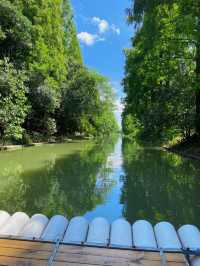 Travel from Shanghai to southern Jiangnan 🍃 and drift into the greenery of spring on a bamboo raft.
