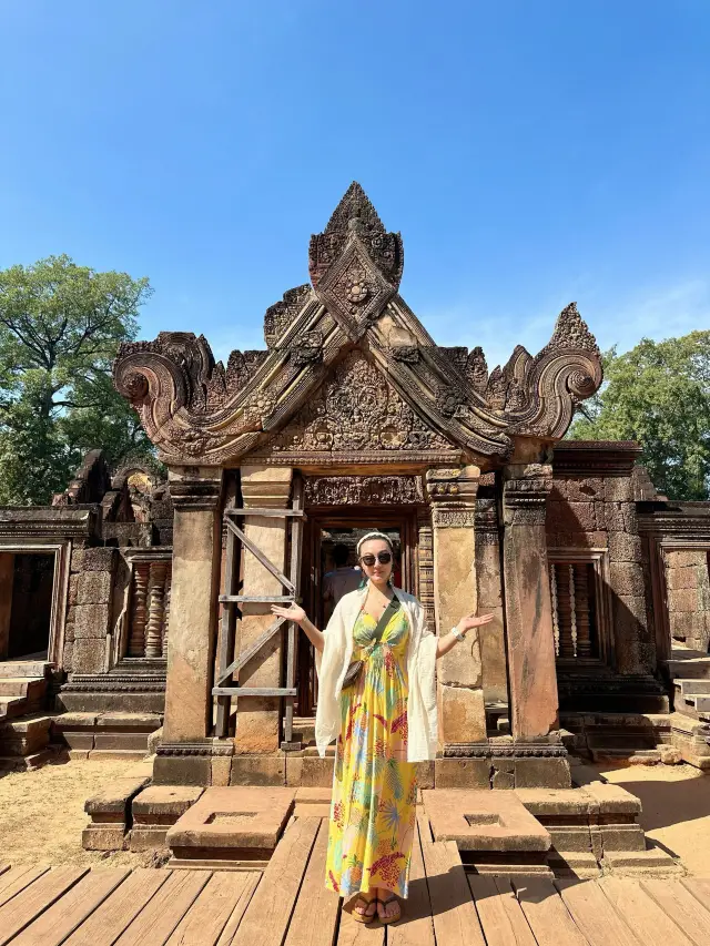 Explore the mysterious beauty of the 'Castle of Women', the Queen's Palace, in Angkor Wat