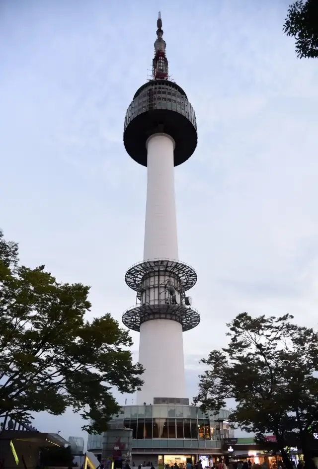One must-visit attraction in Seoul is the N Seoul Tower, also known as Namsan Tower