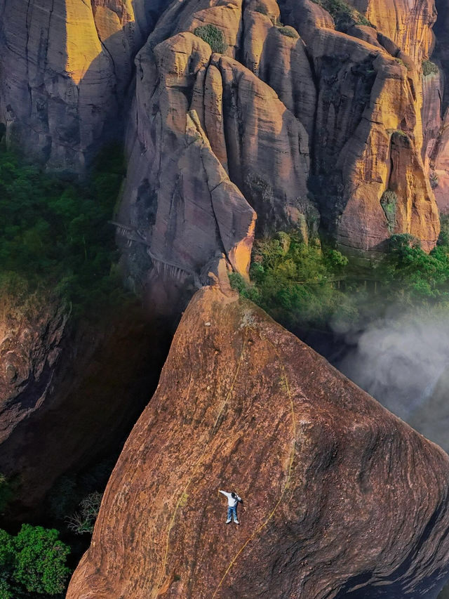 徐霞客沒騙我，比起黃山，我更推薦爬這座山