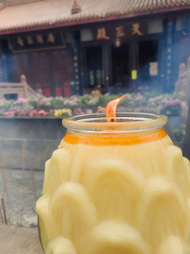 假日寺廟一日遊