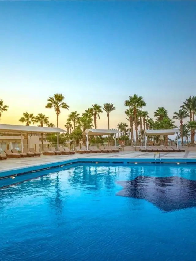 🌟🏖️ Hurghada's Hotspot: Meraki Resort Guide 🎉