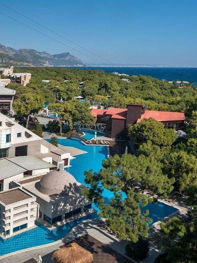 🌟🏨 Luxe Lodgings: Rixos Sungate & The Land of Legends 🌴