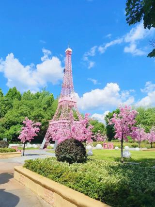Zhuzhou Fantawild Adventure! A great place for a weekend outing with kids