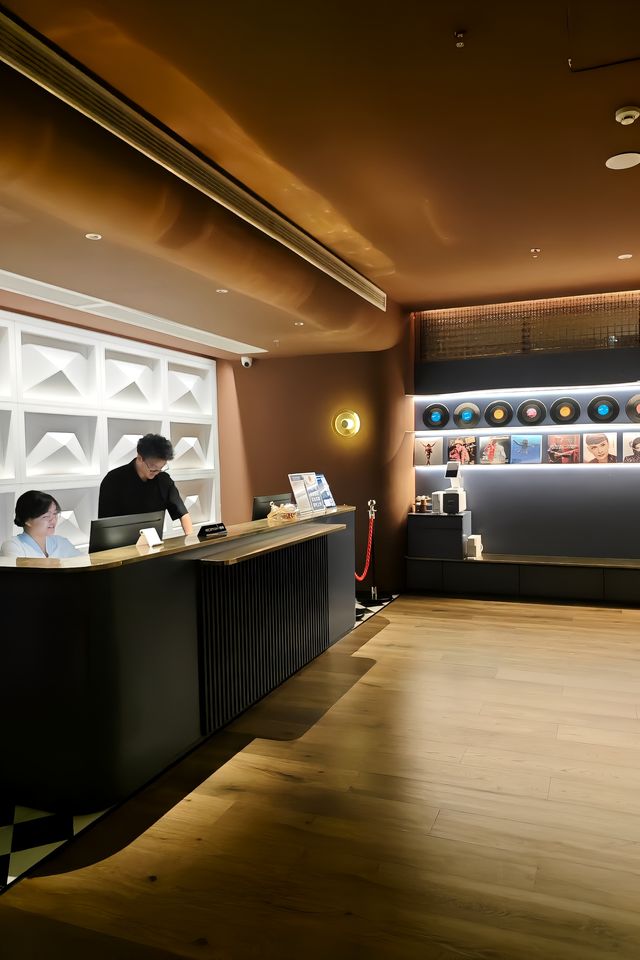 阿特丽錦江酒店｜成都錦江河畔的愛情藝術酒店。
