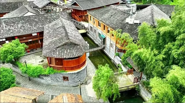 雲舍景區介紹，邂逅土家文化，盡享山水盛宴。