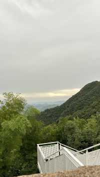 避暑好去處：莫干山｜江南瑤壑漂流。