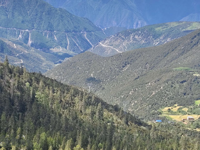 打卡西藏芒康紅拉山。