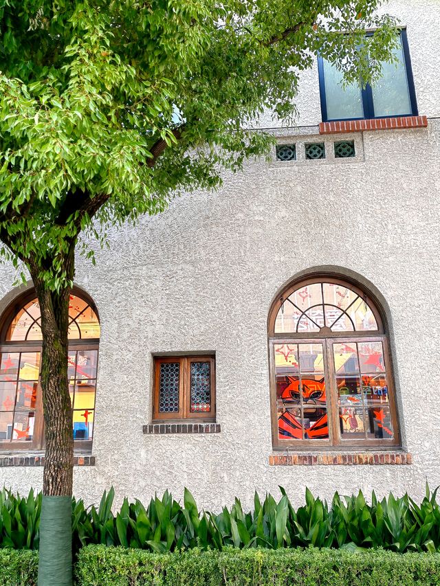 坐落在百年老建築內的書店