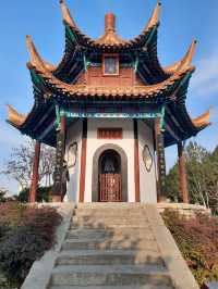 戲馬台