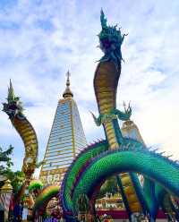 泰國烏汶大佛塔：心靈的庇護所與壯麗景觀