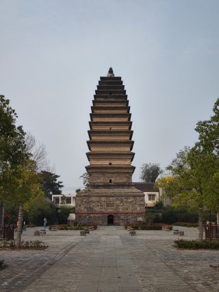 Jiaozuo | Henan's Premier Golden Pagoda: The Three Sages Pagoda of Tianning Temple.