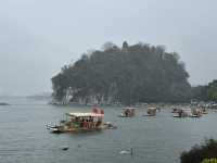 暴雨中的桂林象鼻山 兩江四湖
