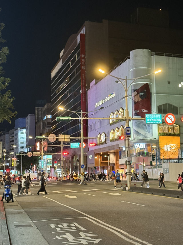 台北旅行美食指南：探索東區粉圓與士林夜市
