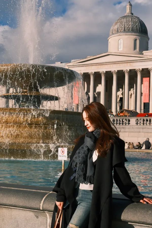 Trafalgar Square: The Perfect Sunshine