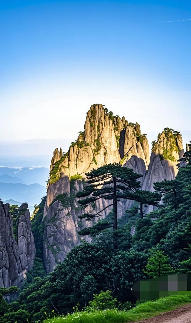 三清山：踩住雲端嘅仙山，藏住1600年嘅秘密