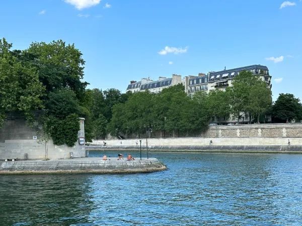 Experience Paris with a Seine River Cruise on Bateaux Mouches