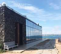 涯月邑喺玻璃咖啡館等一場橘子海日落