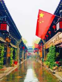 全國唯一一座，因為窮，而被保留下來的古城。