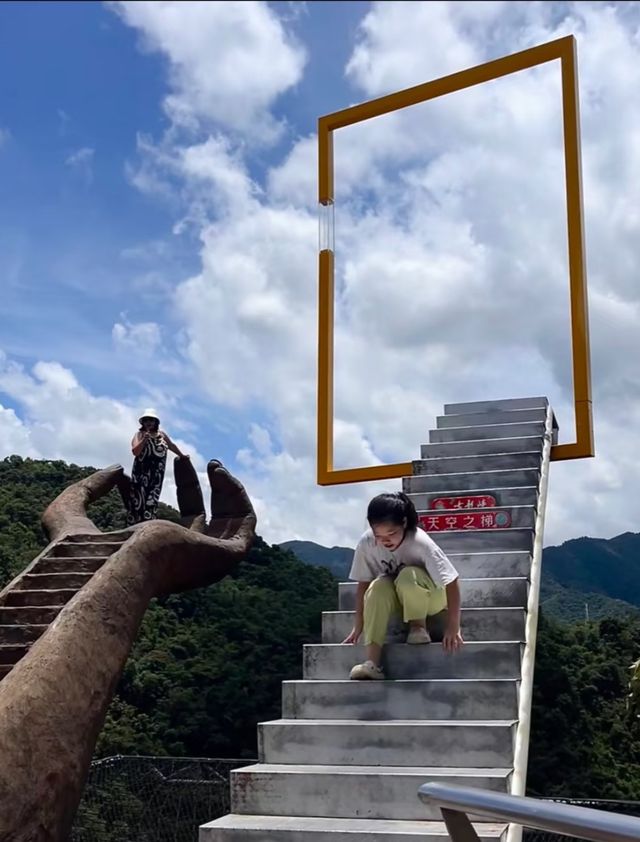 青春要自由，週末去旅行