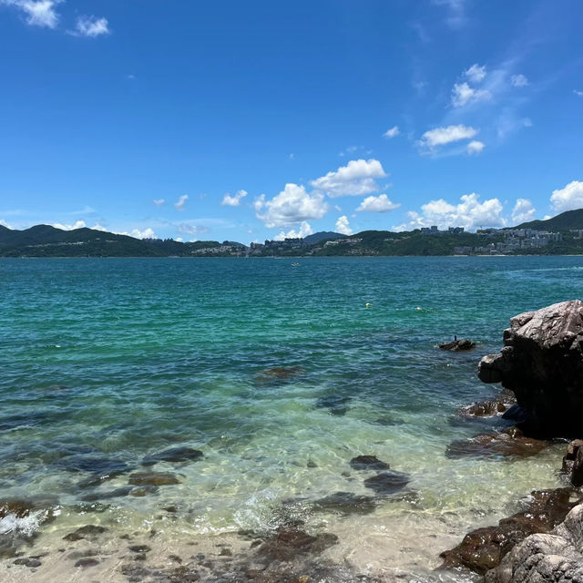  ✨香港西貢半月灣保姆級攻略｜40港幣解鎖玻璃海秘境
