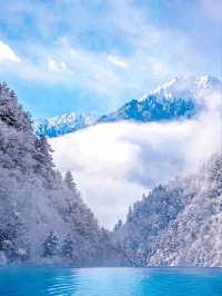 天然溫泉同雪花嘅奇妙碰撞！