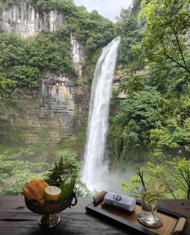 貴陽附近 | 貴陽真係離譜得嚟好正！深山隱藏嘅懸崖咖啡